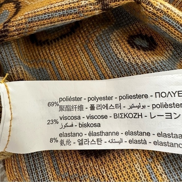 ZARA-JACQUARD Printed Off Shoulder Top (Size:Small) - Picture 6 of 7